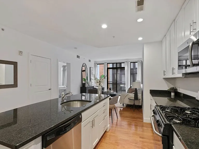 1211 13th St NW #205 — Photo 7