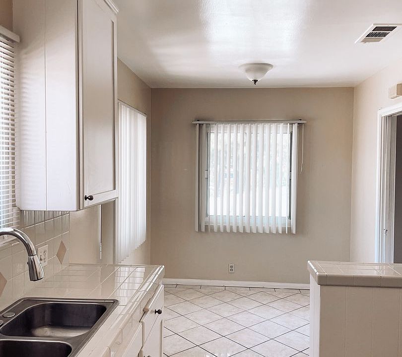 1st image of 10501 Crenshaw Blvd APT 4