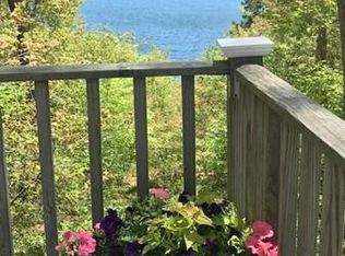 23 Lakewood Dr, East Sandwich, MA 02537