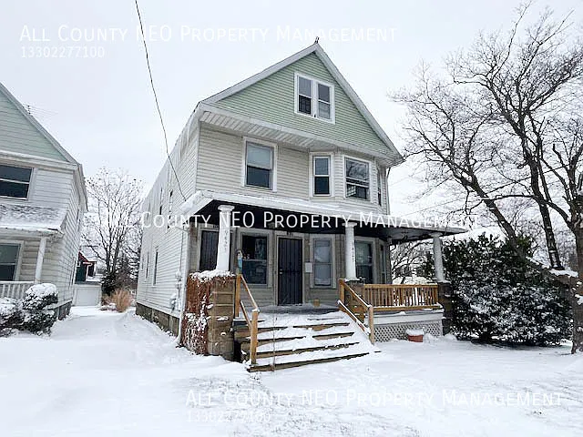 9423 Denison Ave photo 1