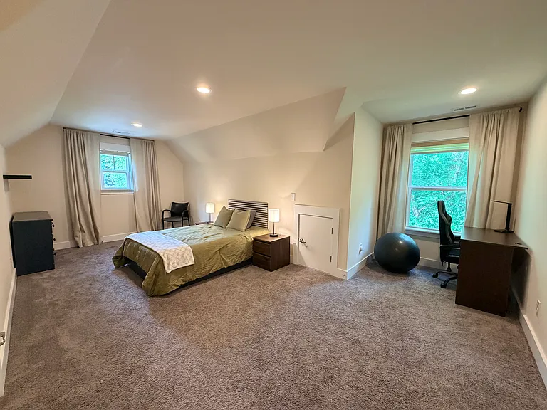 1004 Josey Ln — Photo 23