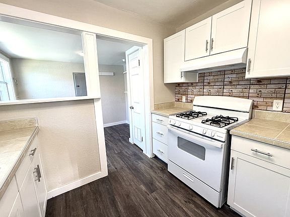 4th image of 1424 B St NW