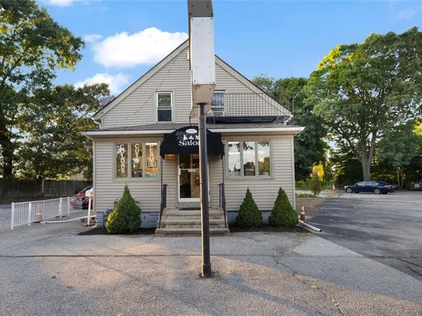 1041 Post Rd, Warwick, RI 02888