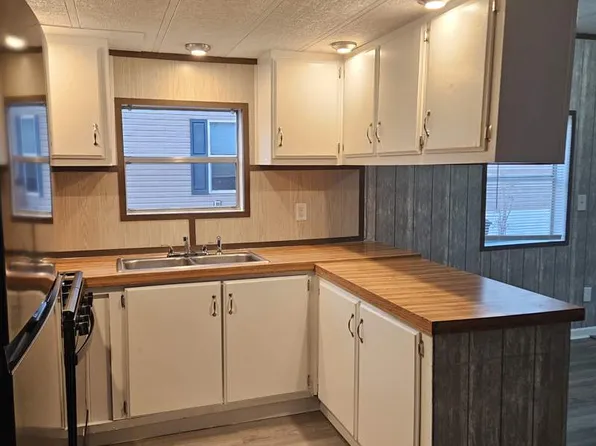 5515 Squiredale Ln #Vh250, Fort Wayne, IN 46818