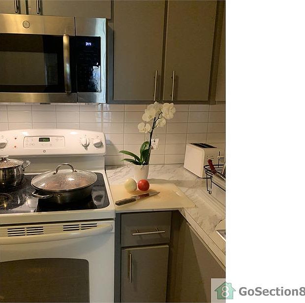 1st image of 3017 N Oakland Forest Dr APT 107