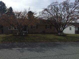 17309 Ontario Dr, Hagerstown, MD 21740