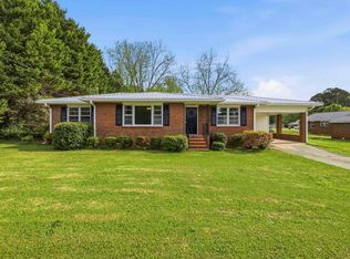 93 Carlton Ave, Union Point, GA 30669