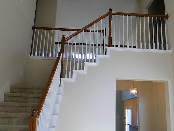 2nd image of 8253 Nicholson Dr