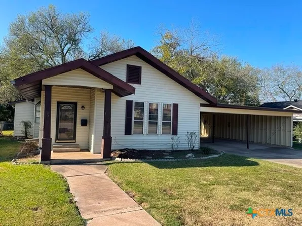 305 E Reuss Blvd, Cuero, TX 77954