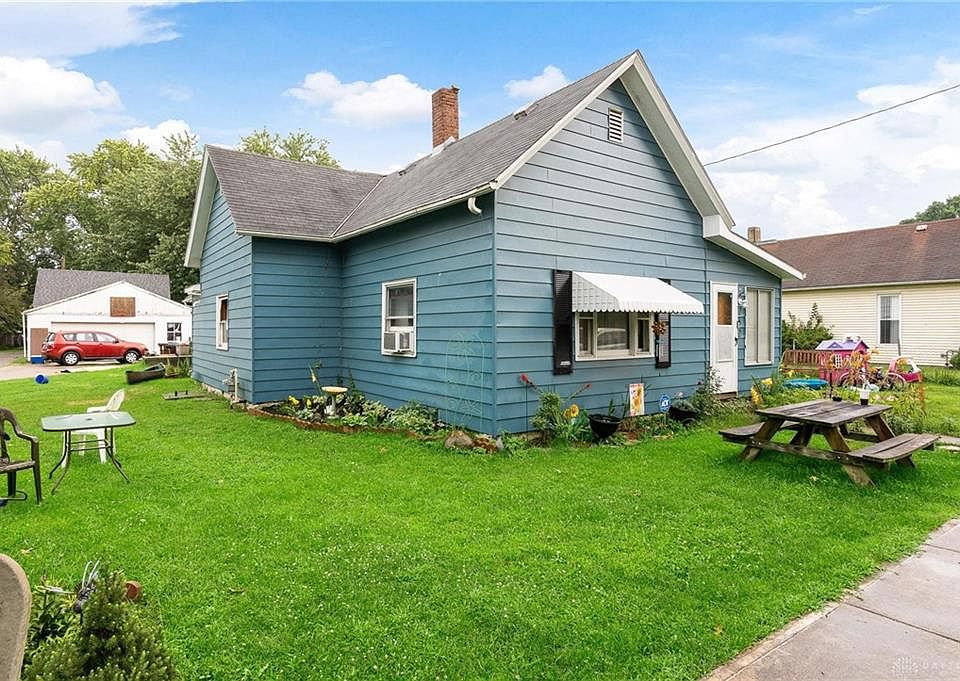 252 Main St, Port William, OH 45164 Zillow