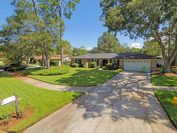 Full Brick Residence for Easy Care
