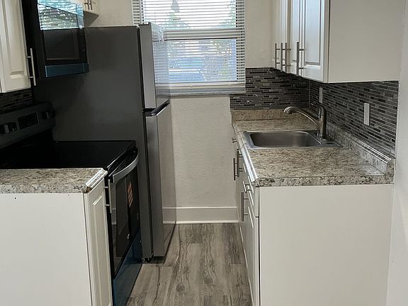 3rd image of 1101 N 22nd Ave #1