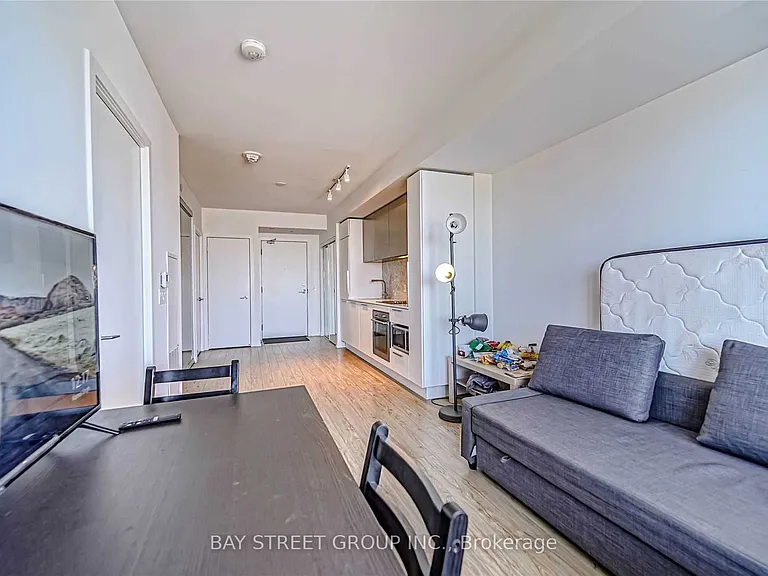 85 Wood St #Penthouse 07 — Photo 18