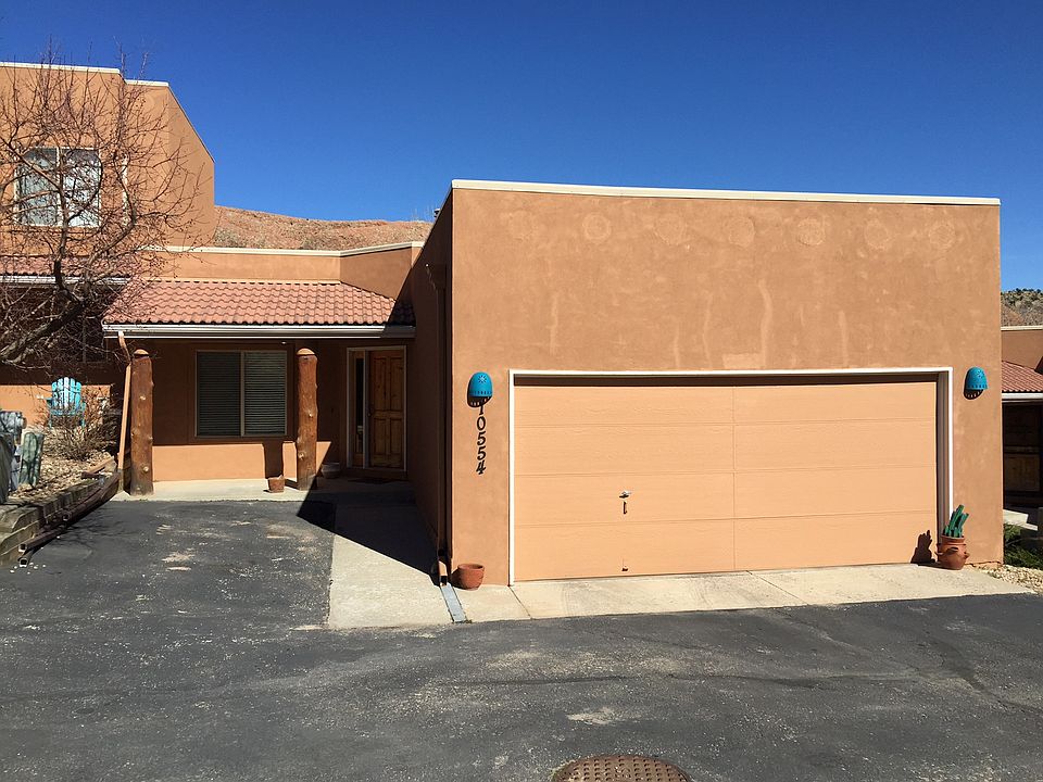 10554 Roxborough Dr.