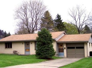 359 Shady Ave, Sharon, PA 16146