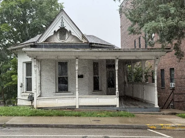 89 W Union St, Athens, OH 45701