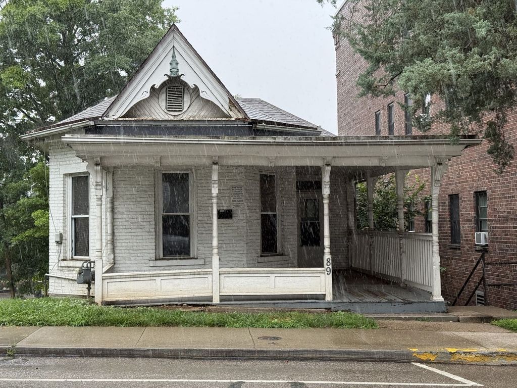 Real estate listing image