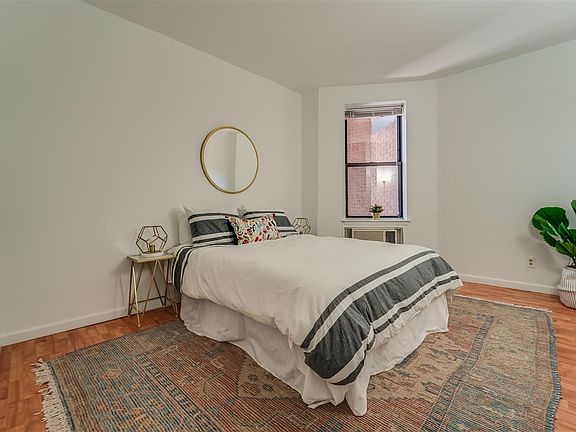 5th image of 43 Van Wagenen Ave APT 3I
