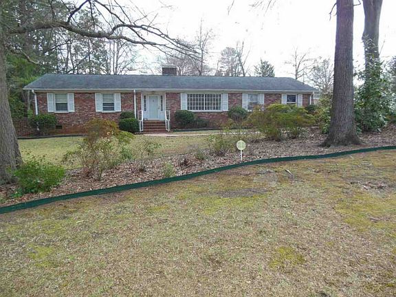 2nd image of 209 Gordon Dr