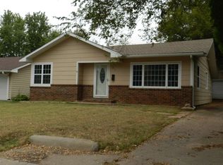 915 S High St, El Dorado, KS 67042