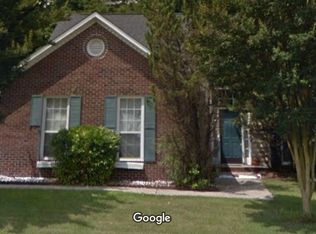 2885 Emerson Lake Dr, Snellville, GA 30078