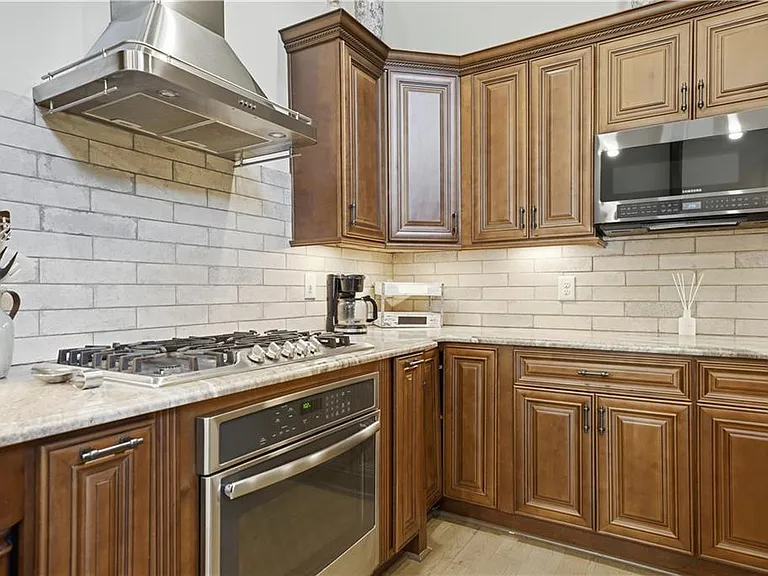 2115 Kemp Dr — Photo 14