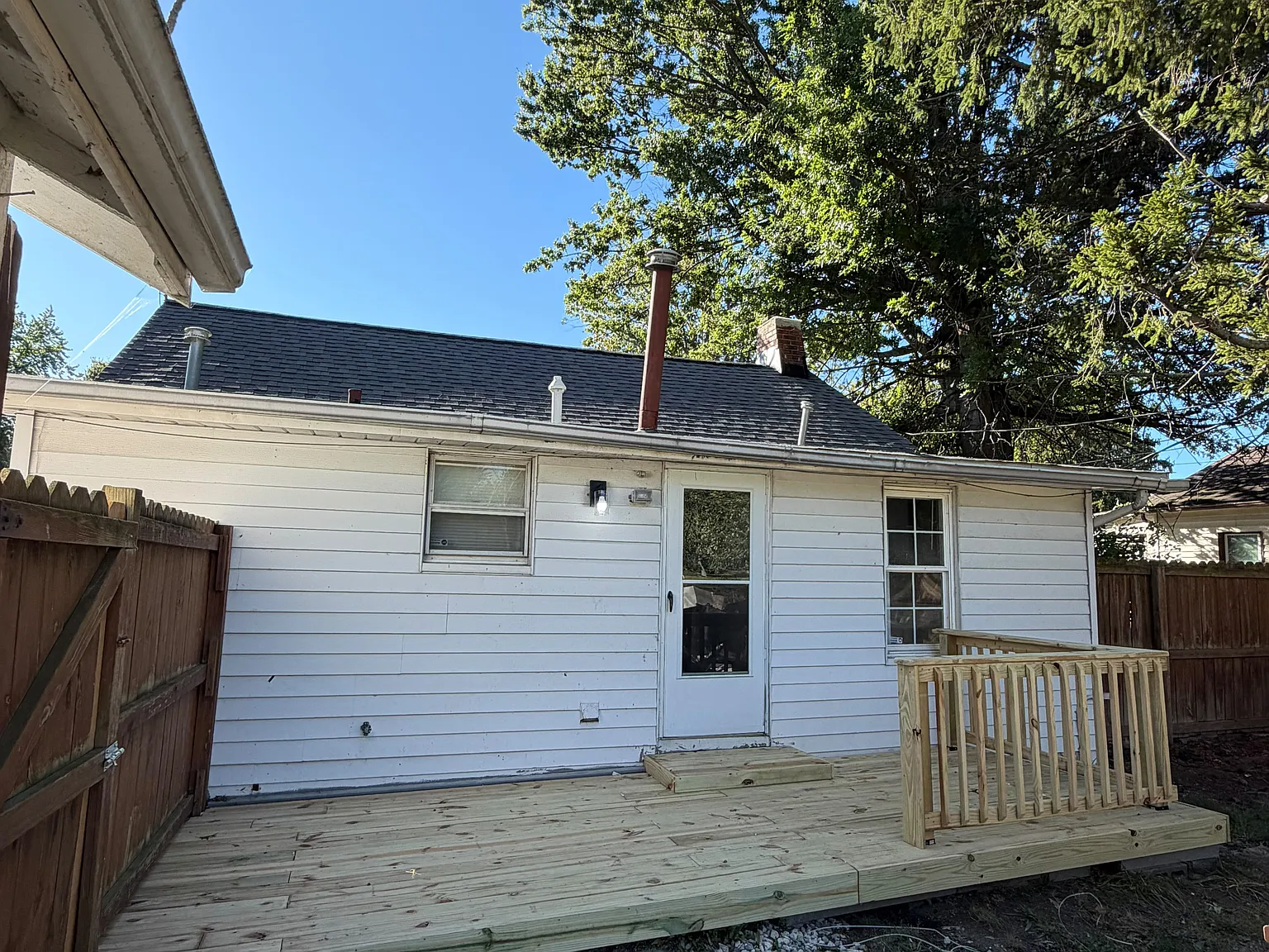 2 bed, $1,350 — Photo 3