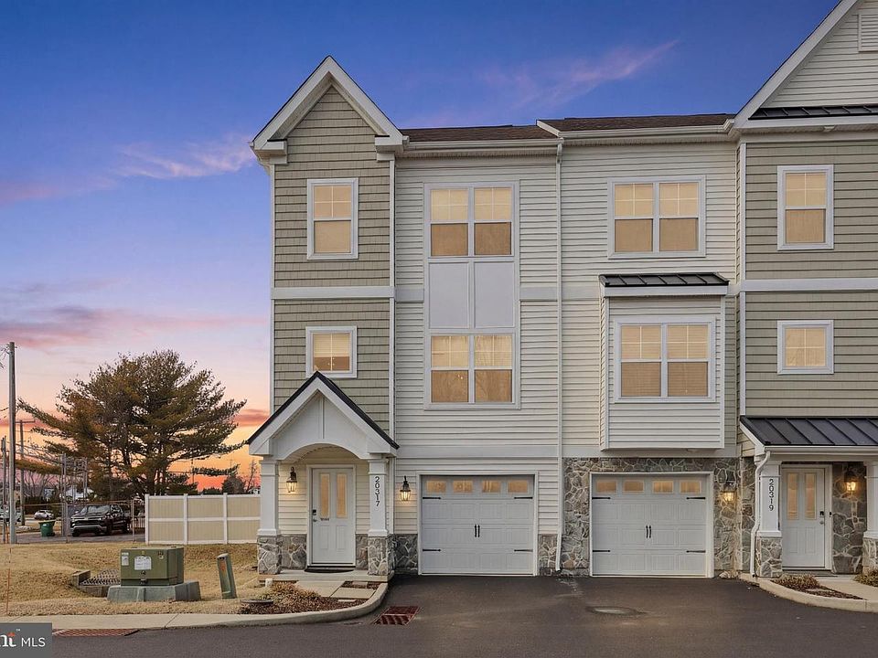 1st image of 20217 Tabasco Ln Unit 1