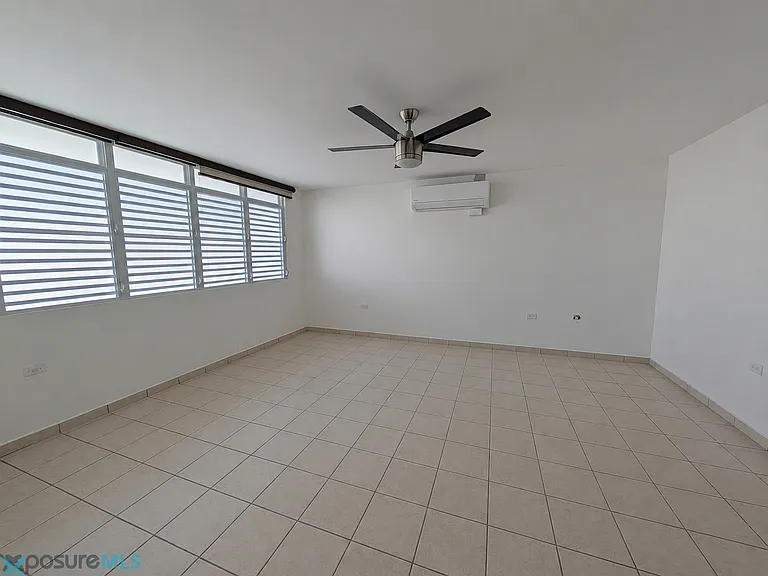 I 16 Urb. Parque De Jacaranda Calle Maga Santa Isa — Photo 13