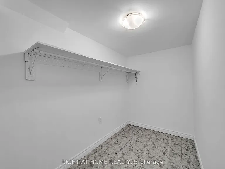 303 Blue Grass Blvd — Photo 19