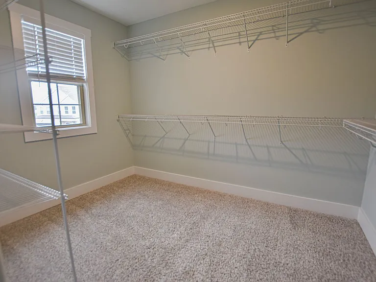 3275 Haymeadow Ln — Photo 18