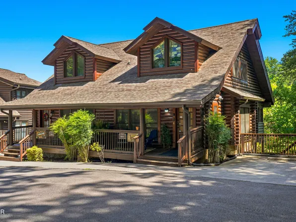 757 Golf View Blvd, Pigeon Forge, TN 37863
