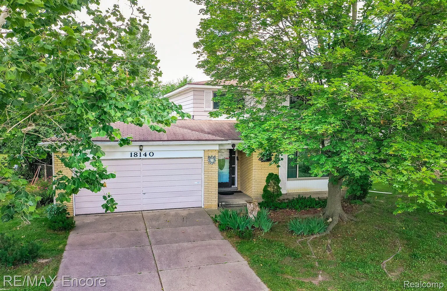 18140 Rainbow Dr photo 1
