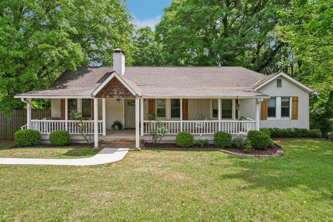 Chamblee Tucker Rd-S1404-001.jpg