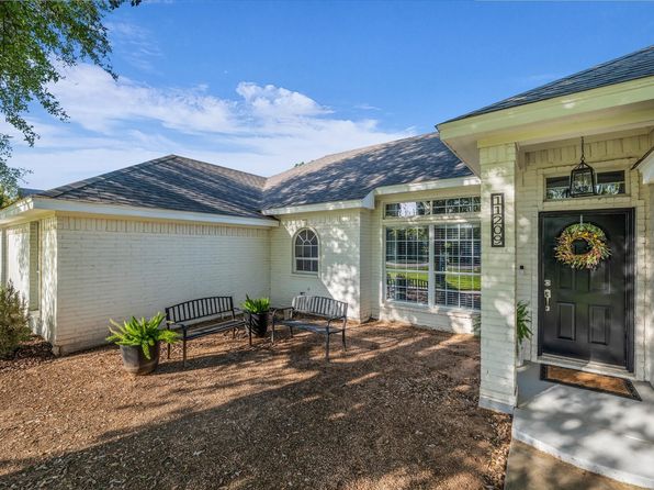 11209 Tree Lake Dr, Waco, TX 76708