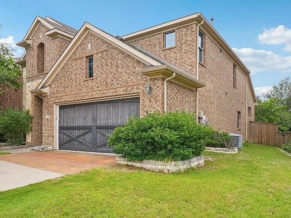 2nd image of 1009 Chickasaw Dr #1