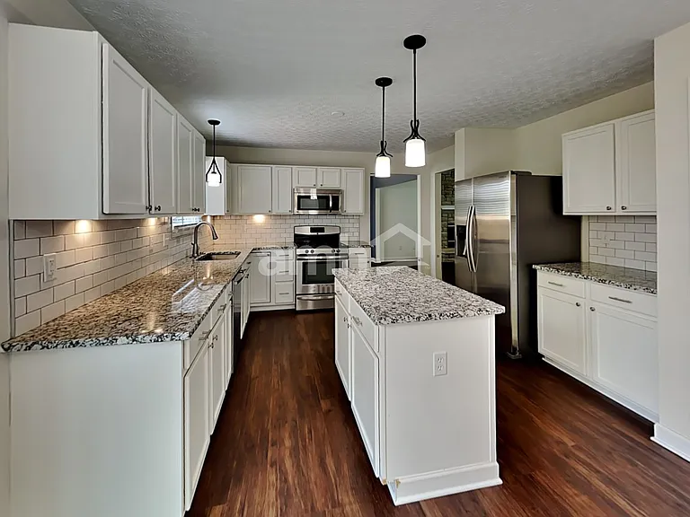 5232 Dietrich Ave — Photo 3