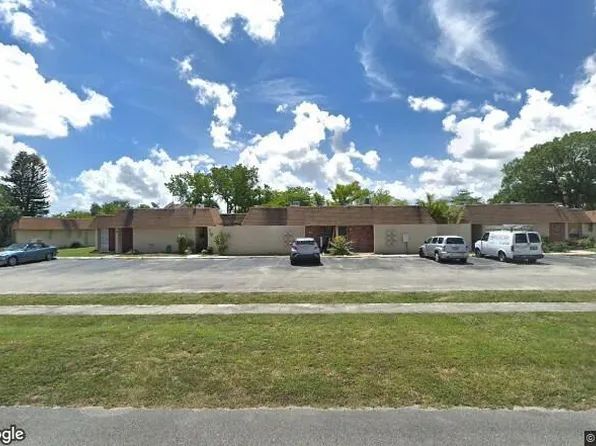 7328 SW 8th Ct, Pompano Beach, FL 33068