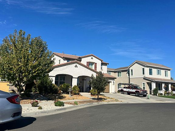 3rd image of 2035 Diggs Ct