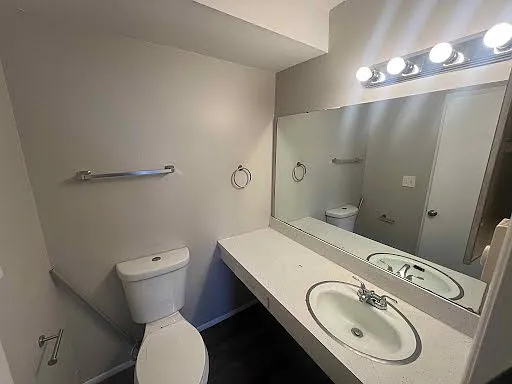 44 E Willow St #3 — Photo 6