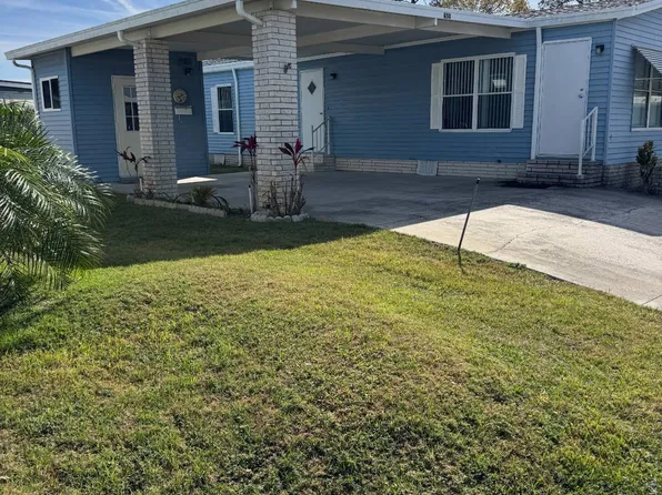 450 Country Oaks #450, Plant City, FL 33565