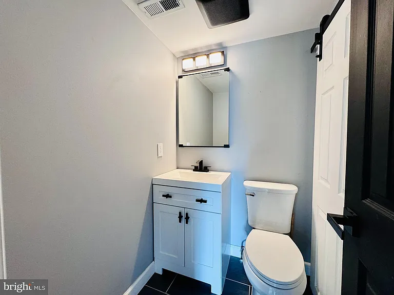 1403 Roberts Way — Photo 12