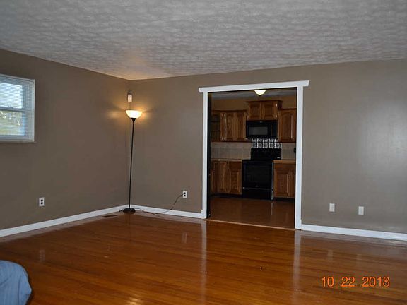 4th image of 2711 Blount Ave