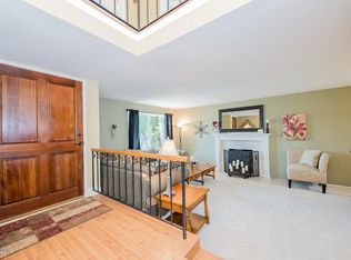 2325 E Lansdale Ct, Simi Valley, CA 93065