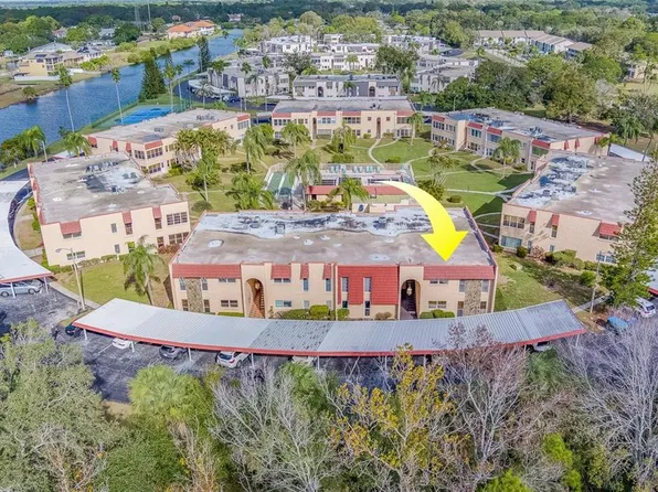 220 Dogwood Cir, Seminole, FL 33777