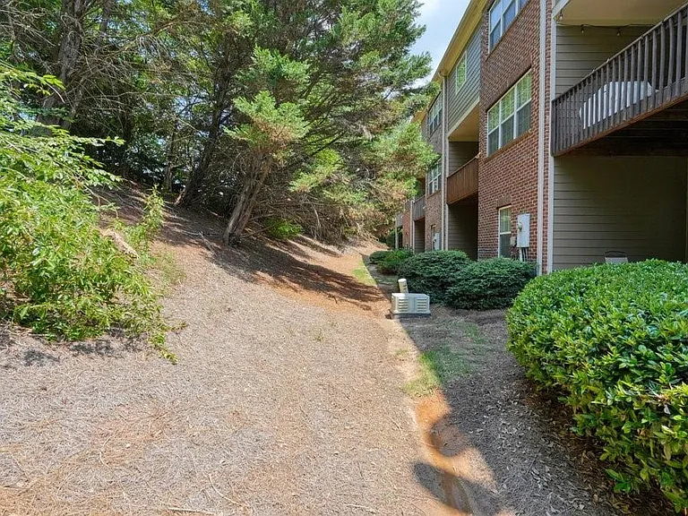 3888 Fairhill Point — Photo 54