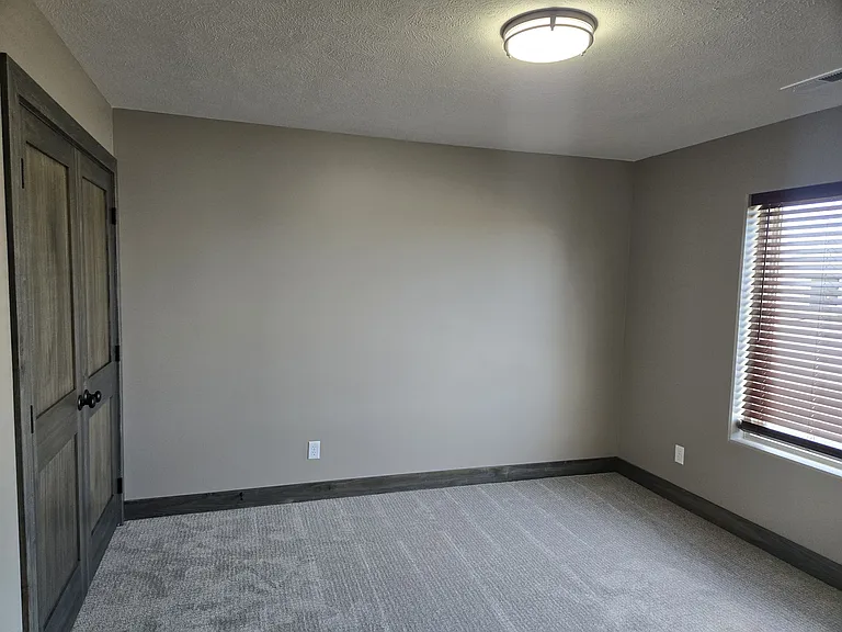 1645 Windridge Ave — Photo 8
