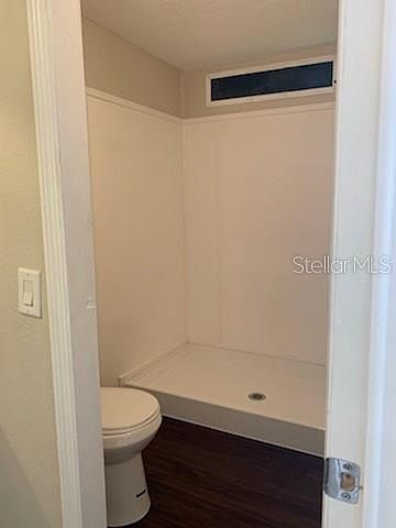 2nd image of 5802 Linden Rd