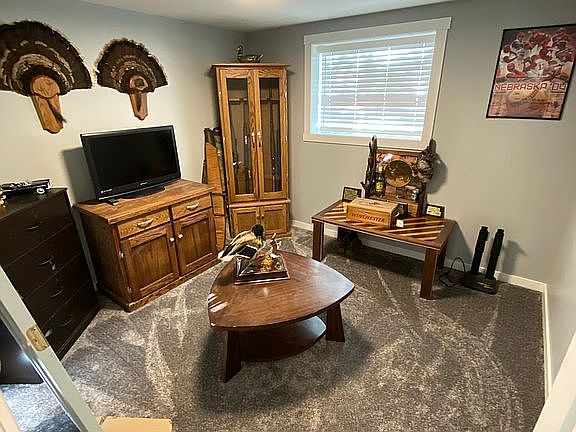 4th image of 1407 Avenue D