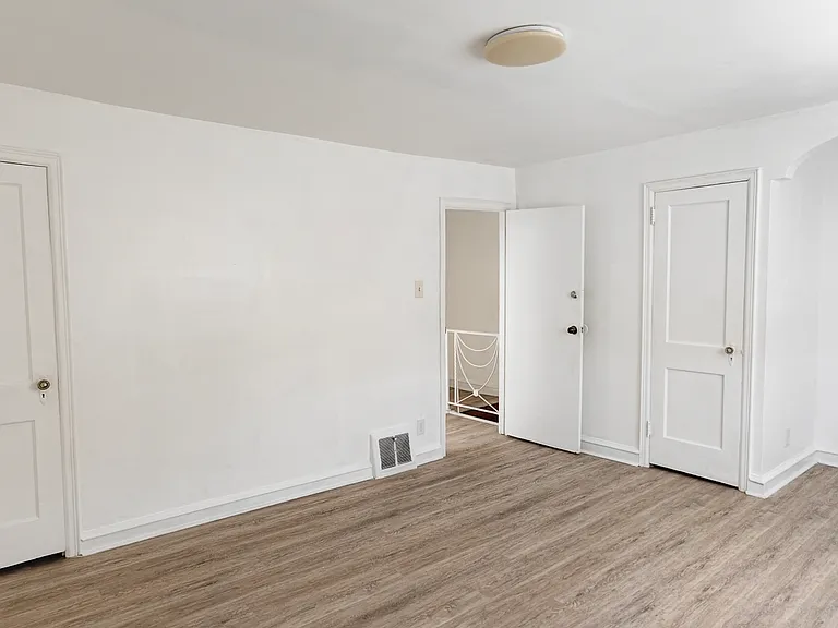 2822 Devereaux Ave — Photo 7